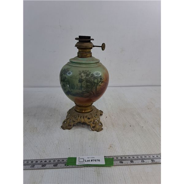 Antique Victorian-Era Oil Lamp 11" ( as is, cannot authenticate)