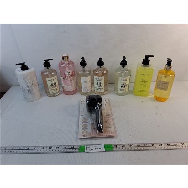 Soap Dispenser, Scented Hand Soaps & Electric Lint Remover- Appears NIB -CANNOT SHIP