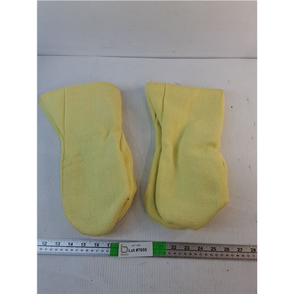 (2) Pairs of National Safety Apparel HIgh Heat Safety Mittens- Approx. XL