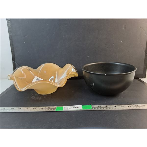Stoneware Bowl & Ruffled Alessandro Coppola Glass Bowl 11" Diameter