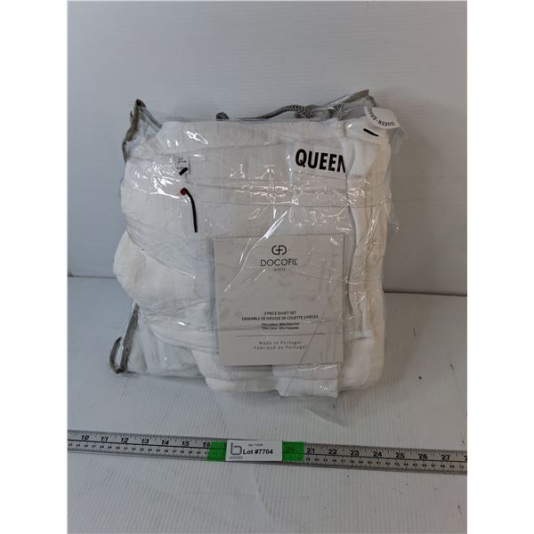 Docofil Queen 3 Piece Duvet Set-As Is