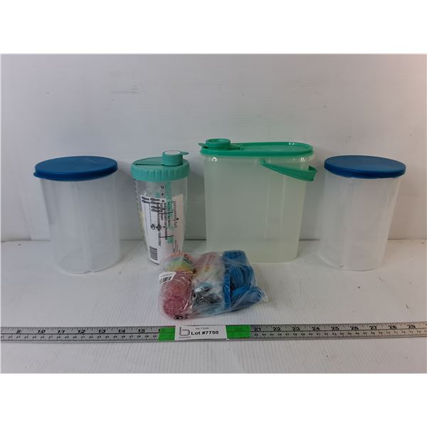 Pampered Chef Shaker Cup, Tupperware Plastic Storage & Dressing Containers