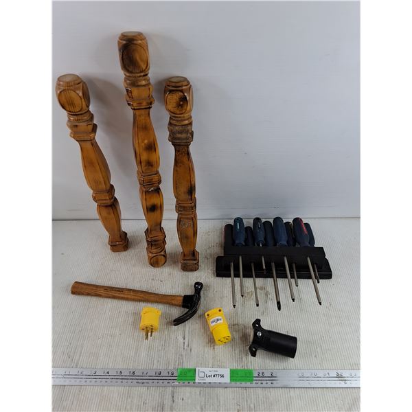 (3) Wooden Furniture Legs 18" & 21", Screwdrivers, Magnetic Screwdriver Rack, Hammer & Plugs