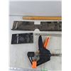 Image 2 : (2) Bar Clamps 17", 22" Wooden Handle & Metal Brackets
