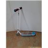 Image 3 : *Razor and Kruzer Scooters. Pickup Only