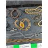 Image 3 : Bracelets, Necklaces, Earrings