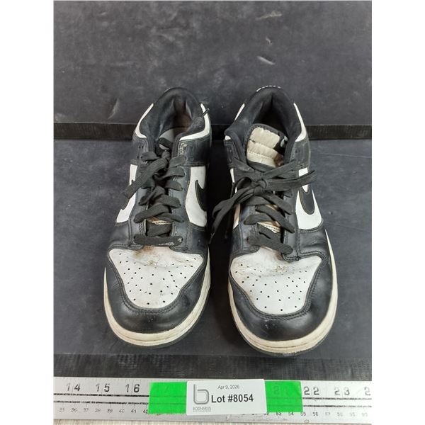 Nike Sneakers - Size 10.5