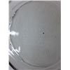 Image 3 : (2) Pyrex Glass Casserole Dishes & Holder