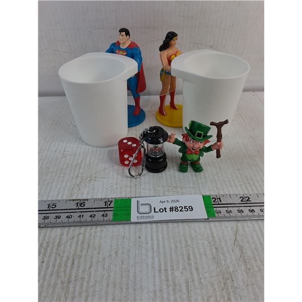 (2) Vintage 1988 DC Comics Burger King Superman and Wonder Woman Cup and Figure Holder,Keychain,Dice