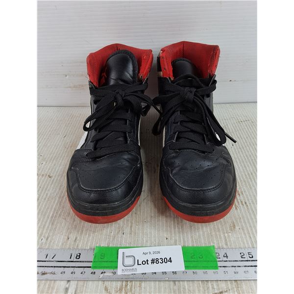 Puma Sneakers - Size 8