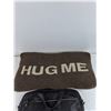 Image 3 : Hug Me Pillow 25" & Roots Leather Bag 17" x 12"