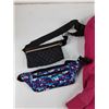 Image 3 : (2)  Waist Bags & Reebok Pink Bunny Hug - Size L