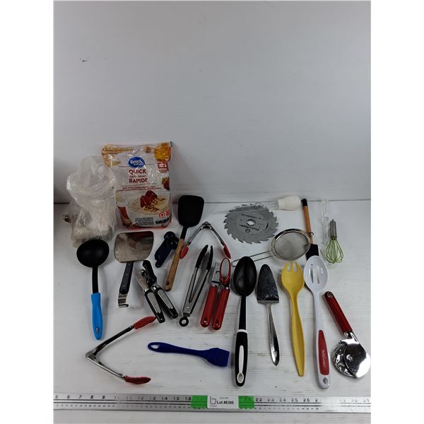 Quick Oats - Expire Nov 2026, Measuring Cups, Strainer, Spatulas, Can Opener, Pizza Cutter, Misc