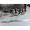 Image 6 : Paderno Stock Pots w/Lids, Mesh Strainer, Baking Pan, Steamer, Deep Frying Pan