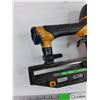 Image 4 : Bostitch Air Nailer - As Is