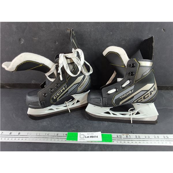 Tacks CCM Kids Ice Skates - Size 12