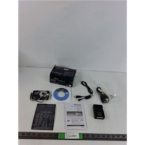 Panasonic Lumix DMC-FH20 Digital Camera ( NIB, as is)