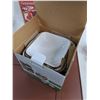 Image 5 : 18" x 12" Metal Serving Tray, Omelette Fry Pan, New Gourmet Bowl Maker & Square Serving Set