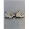 Image 2 : (2) Pairs of Women's Size 5 Leather Figure Skates (CCM & Dominion)