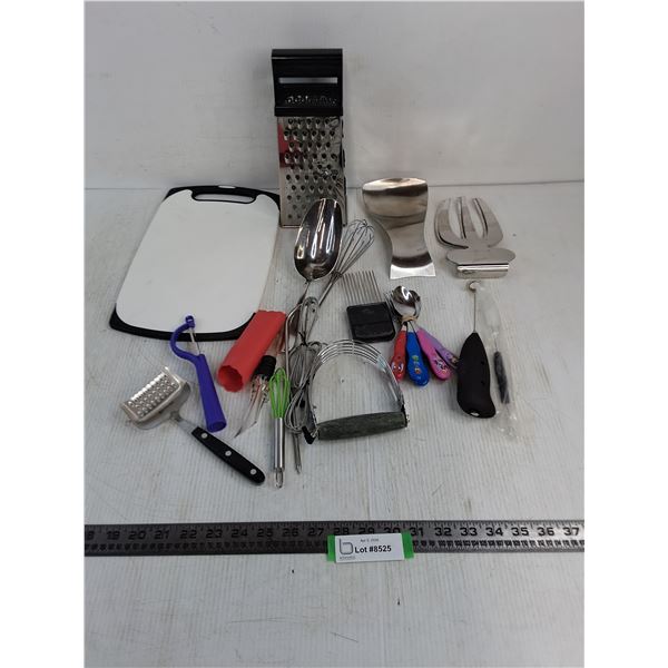 Assorted Kitchen Utensils