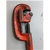 Image 2 : Ridgid Pipe Cutter & Crow Bar 29"-As Is, Cannot Ship