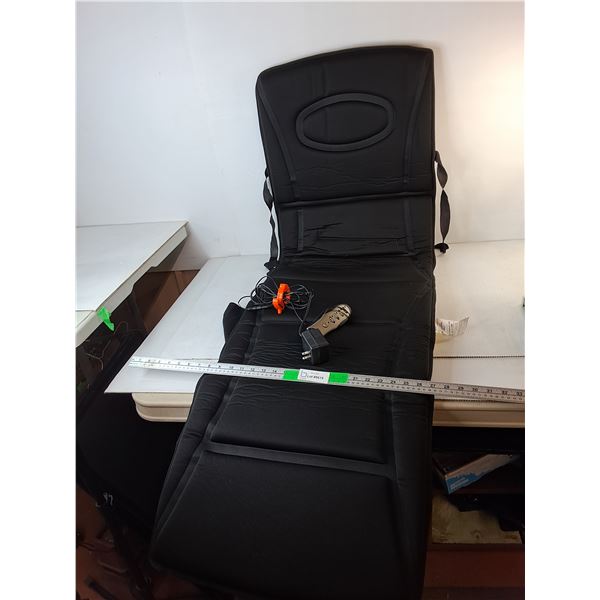 Homedics Heated Massage Cushion- Powers On, As Is. High Pitched Noise, May Require Repair. Cannot Sh