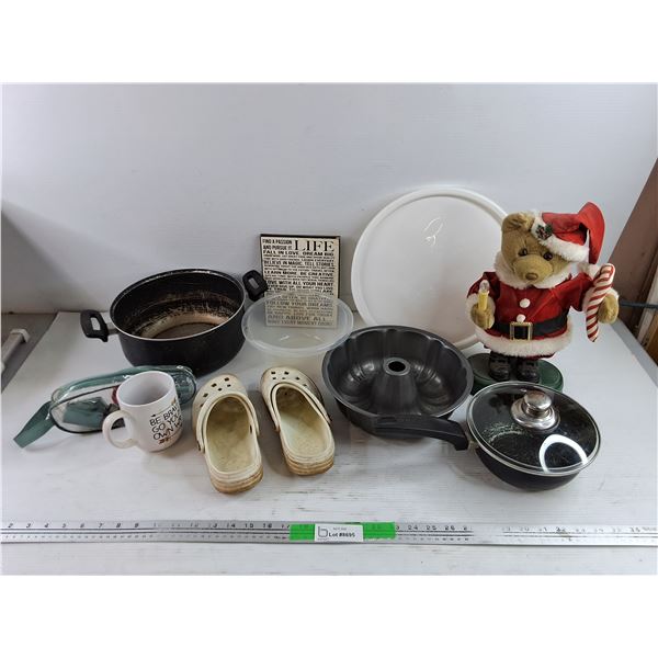 (2) Stock Pots, Bundt Pan, Animated Christmas Bear, Powers On, As Is, Slippers - Size 7, Ceramic Mug