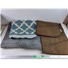 Image 1 : (5) Floor Mats 26" x 17" - PICK UP