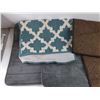Image 2 : (5) Floor Mats 26" x 17" - PICK UP