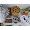 Image 3 : Ribbons, Christmas Decorations, Cinnamon Sticks, Candles, Stack Pad, Misc