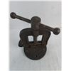 Image 2 : Stand No.1 Erie Iron Works Pipe Vise