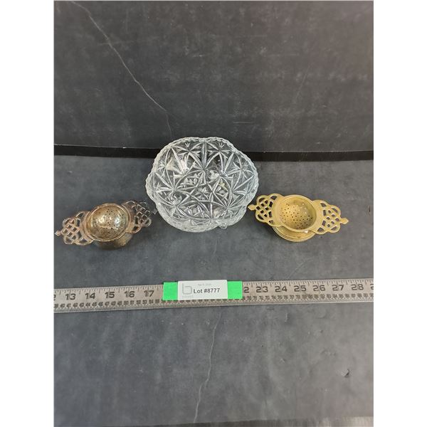 Glass Decorative Dish 6", (2) Silver/Brass Plated Tea Strainers