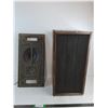 Image 1 : (2) Speakers With Only One Front 11.5"x10"x24" - PICK UP ONLY