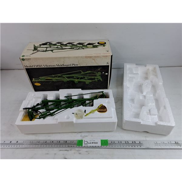 Precision Classics John Deere Model F145H 5 Bottom Moldboard Plow