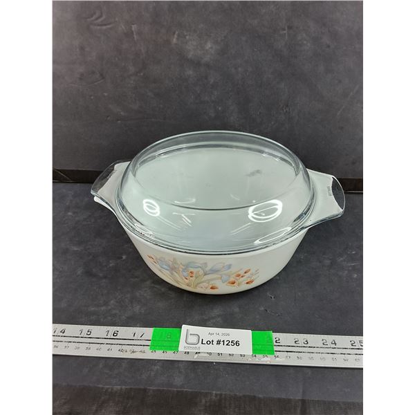 9" PYREX Milk Glass Casserole Dish w/Lid