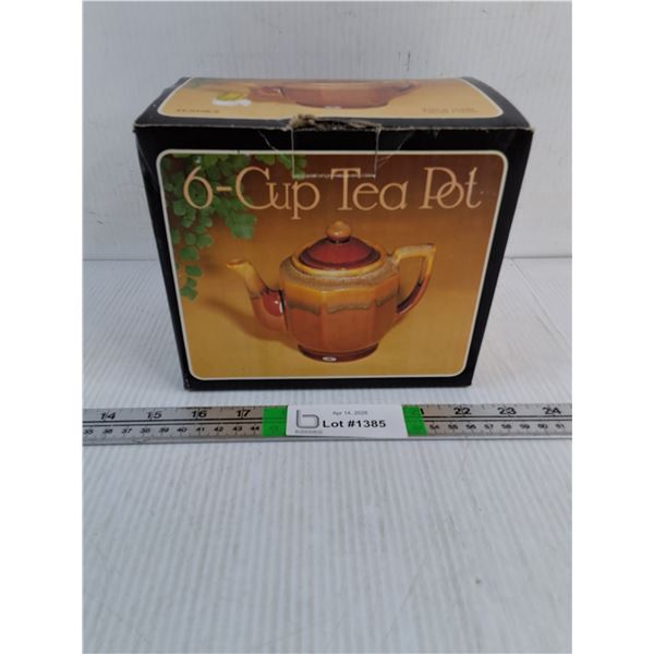 6 Cup Tea Pot-appears unused