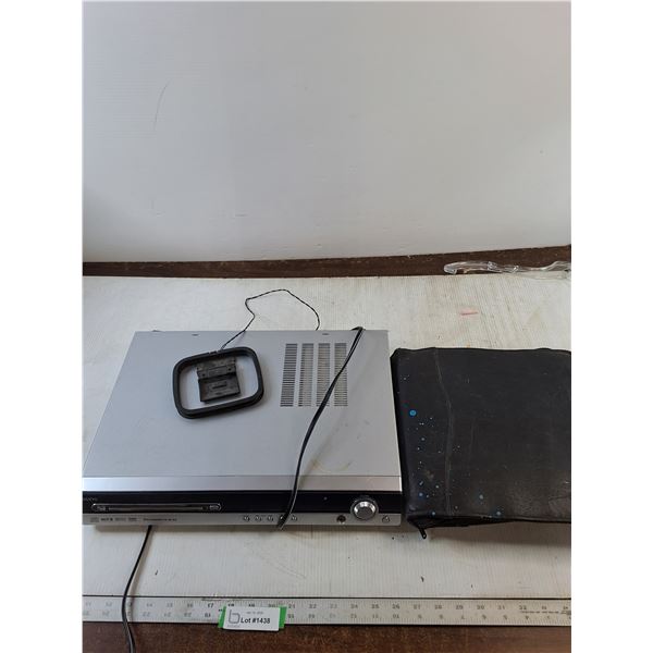 SANYO Tested DVD/MP3/CD Player & Variety of CD's in Binder - PICK UP