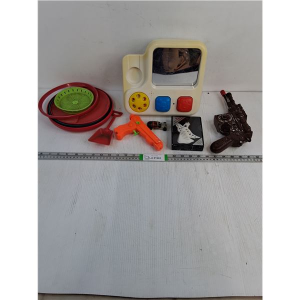Lot of Assorted Children's Plastic Toys,Porcelain Ornament
