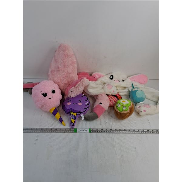 Lot of Assorted Stuffies