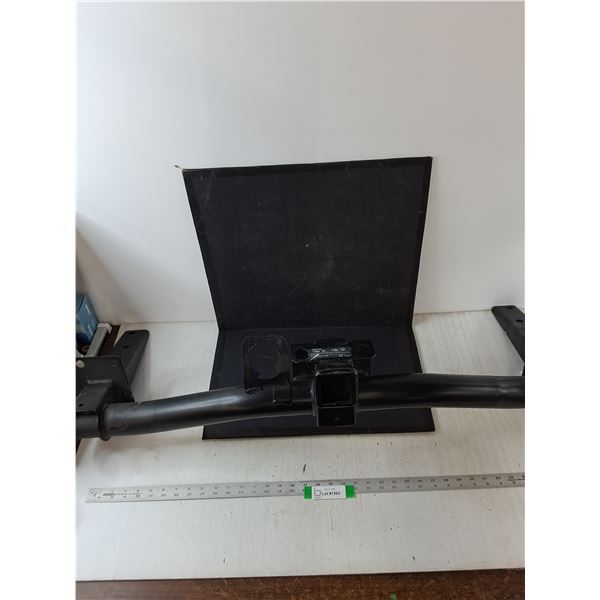 *GM Truck Trailer Hitch (Unused)-Cannot Ship