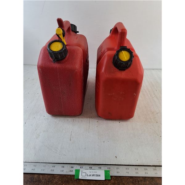 2 - 2.5 Litre Gas Cans -PICK UP