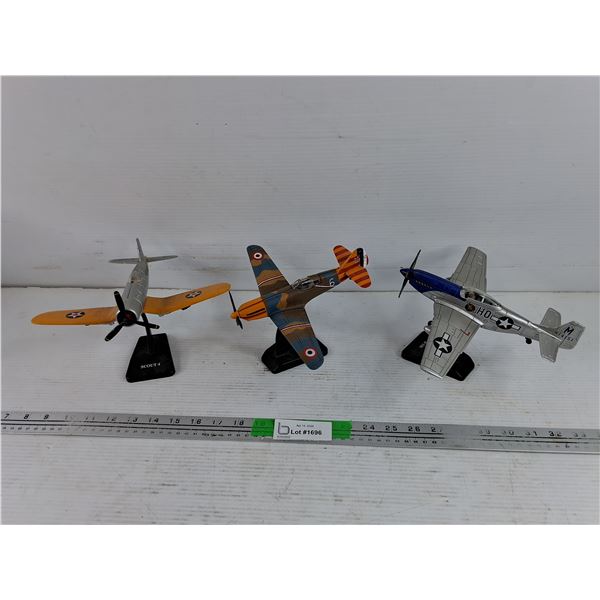 (3) Airplane Models - Scout 4, D520, P-51D Mustang