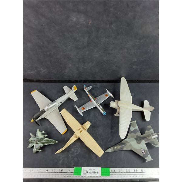Toy Fighter Jets