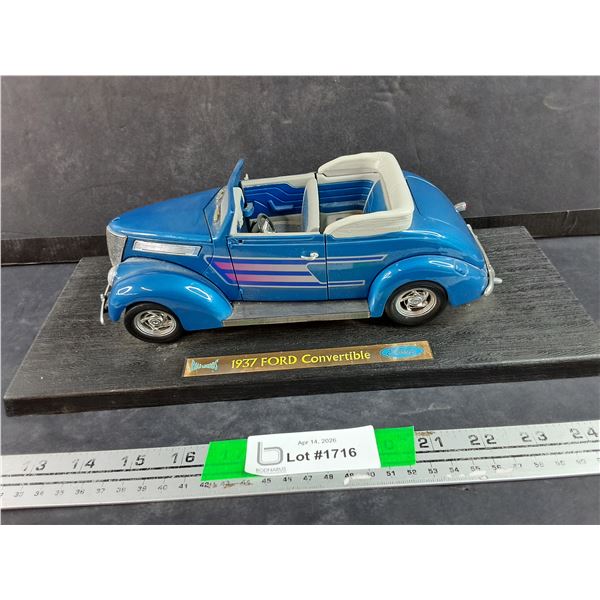 Road Legends 1937 Ford Convertible Model