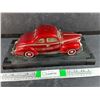 Image 3 : Die Cast 1940 Ford Coupe Model