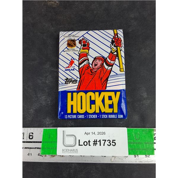 NHL 1989 Topps Hockey Picture Cards, 1 Sticker & 1 Stick Bubble Gum - Sealed, CANNOT AUTHENTICATE