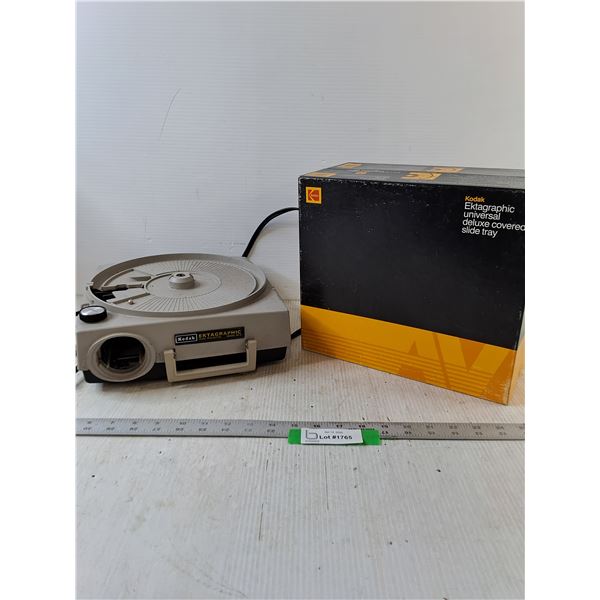 Kodak Slide Projector & (2) Universal sliding Trays - PICK UP