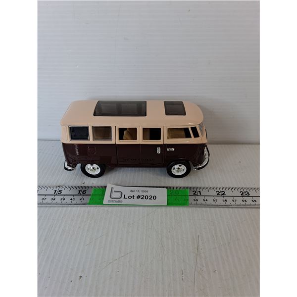 Die Cast Model Volkswagen Bus Approx. 1:24 Scale