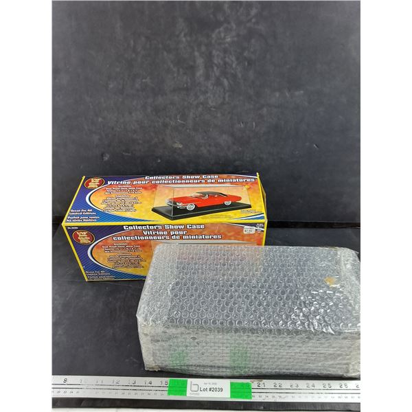 1/18 Scale Collectors Show Case - New