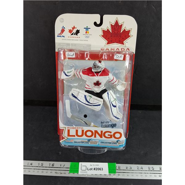 Canada Collector Level Roberto Luongo Hockey Figure